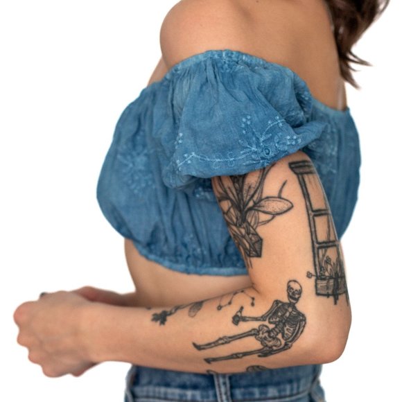 Adeirlina • X-Small • Calla Crop-top • Indigo Blue - Picture 5 of 11